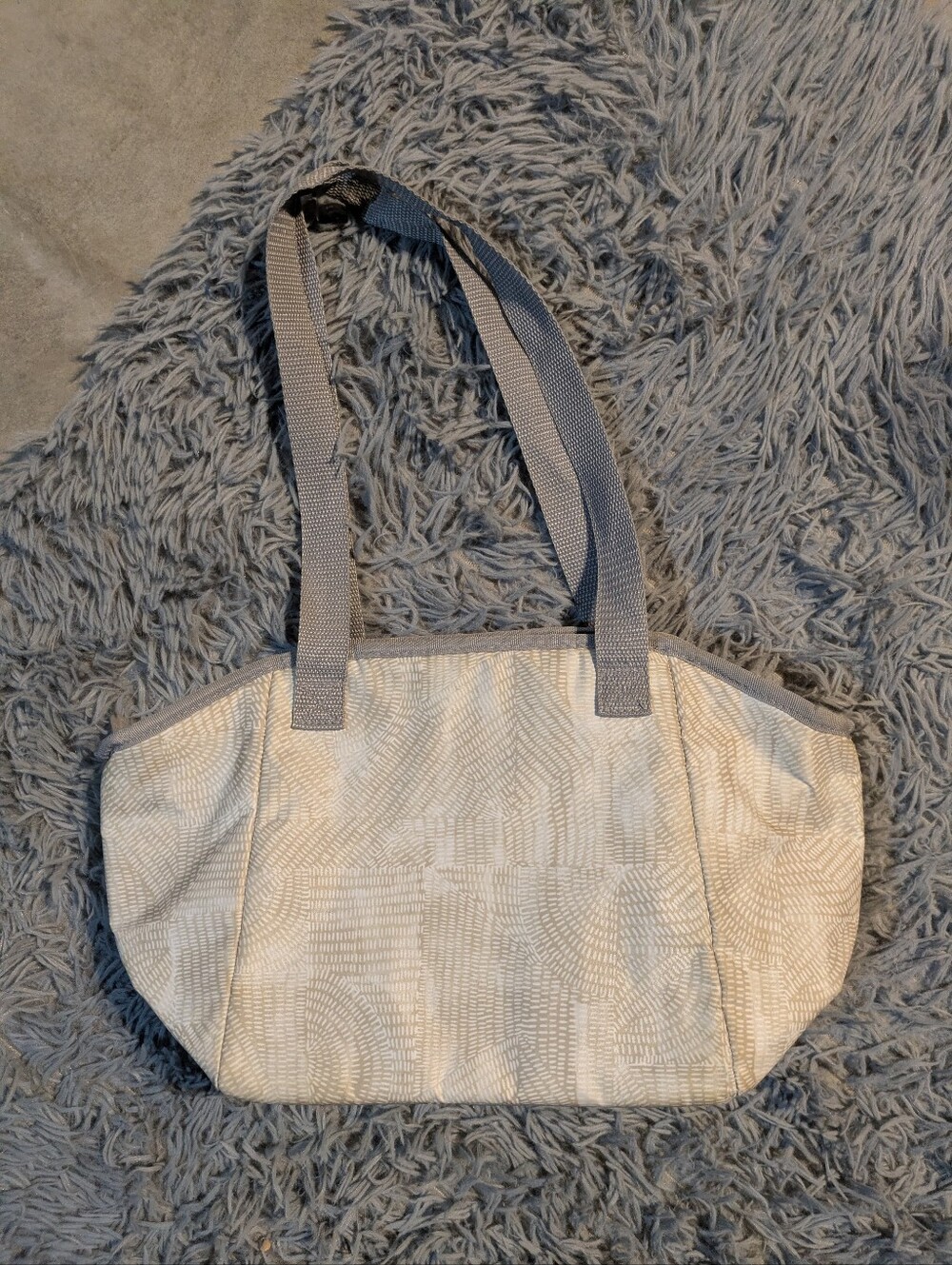 Thirty-one Thermal Tote Bag in Cream with Gray Straps